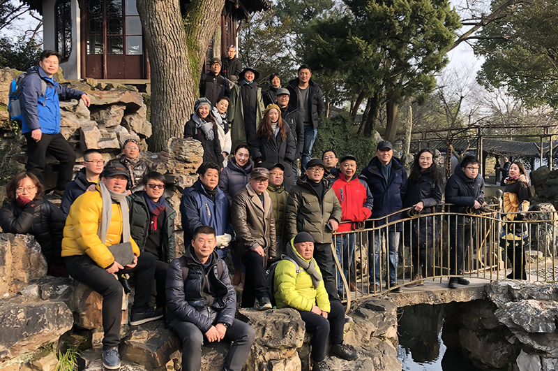 鳳凰高研班導(dǎo)師：張新權(quán)